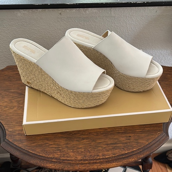 Michael Kors White and Tan Wedge Shoes with Cork Sole - Picture 1 of 8